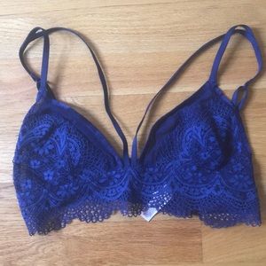Victoria’s Secret navy blue bralette